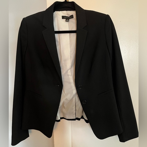 Ann Taylor black blazer size 0 - Picture 2 of 5